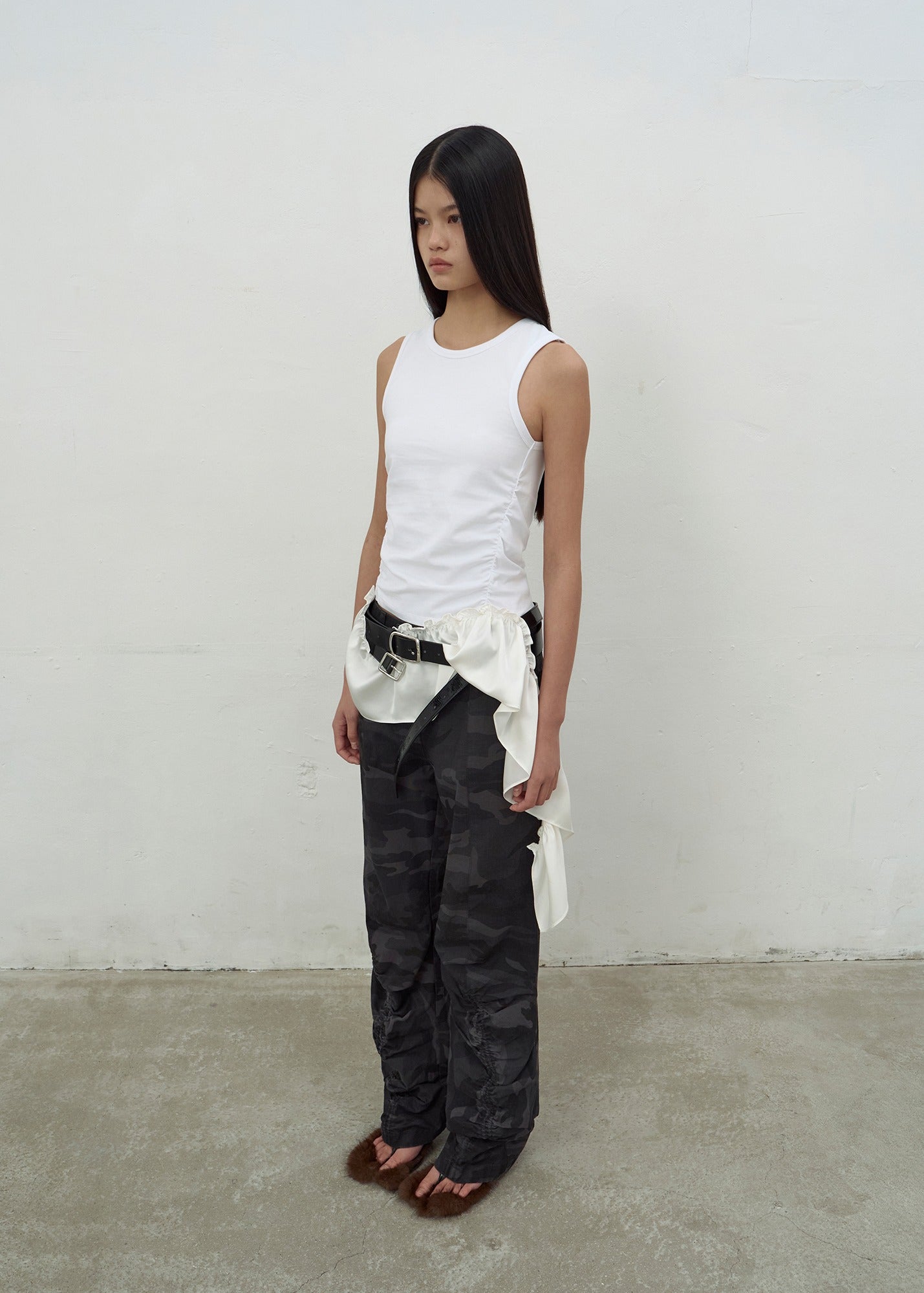 SATIN FRILL SLEEVELESS TOP (WHITE)