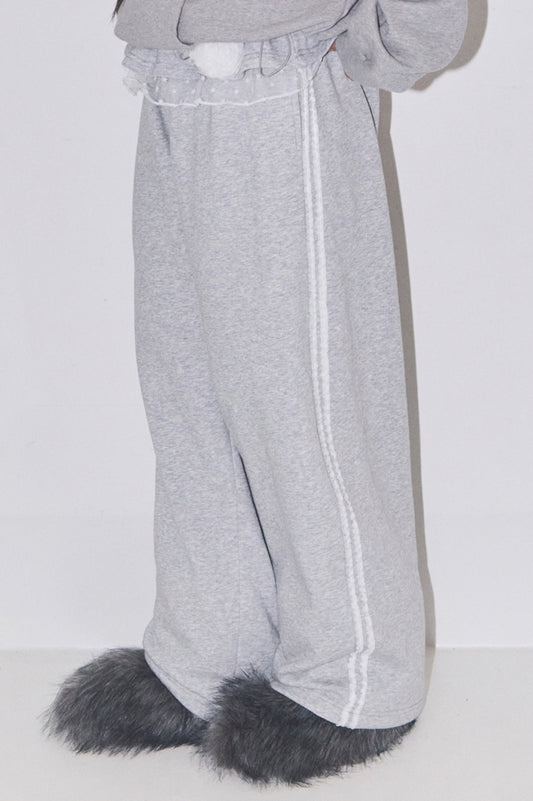 Bloom Ruffle Lace Sweatpants / Gray