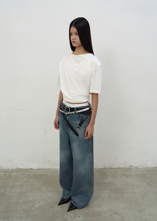 BLUE WASHED DART DETAIL DENIM (BLUE)