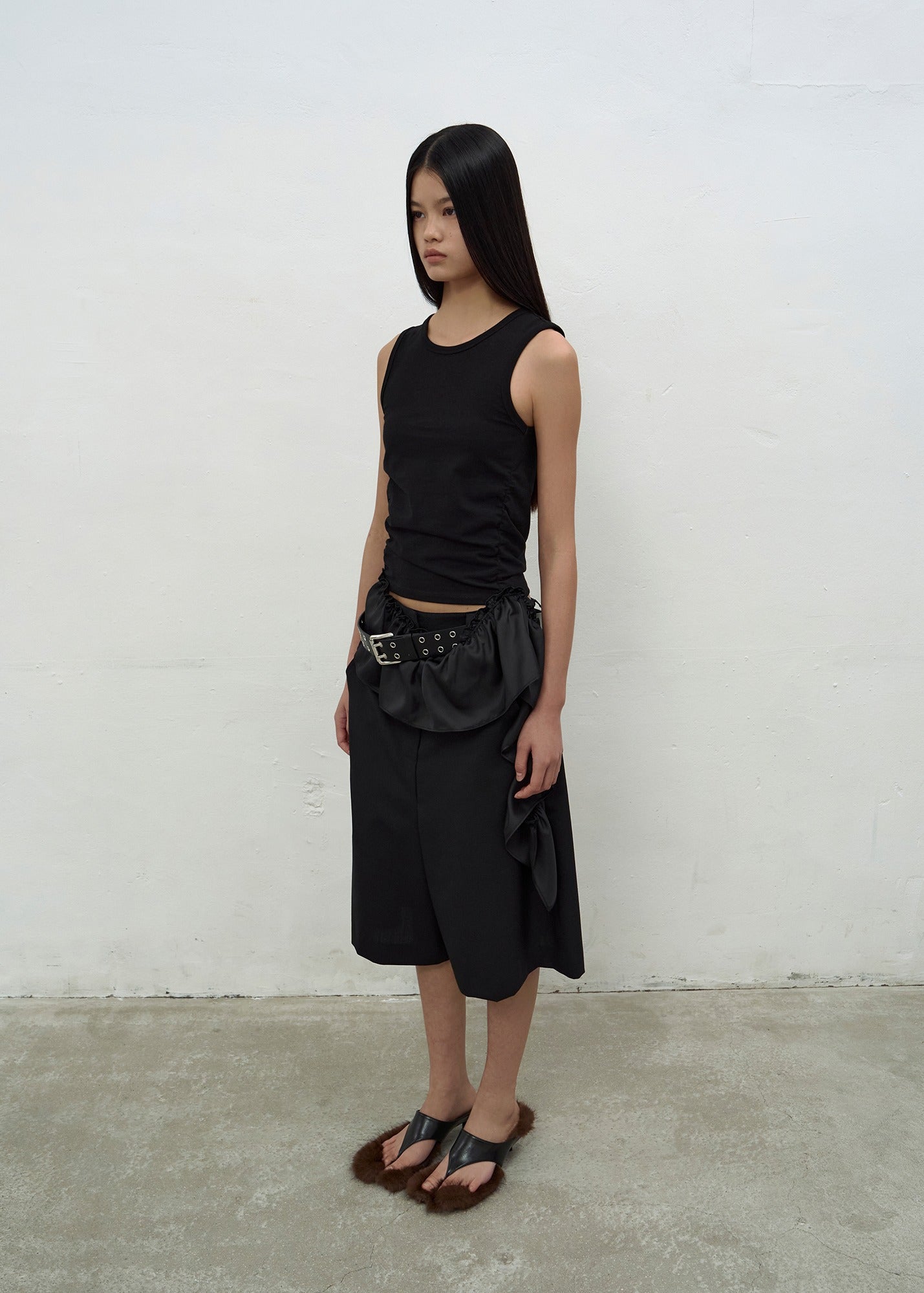 SATIN FRILL SLEEVELESS TOP (BLACK)