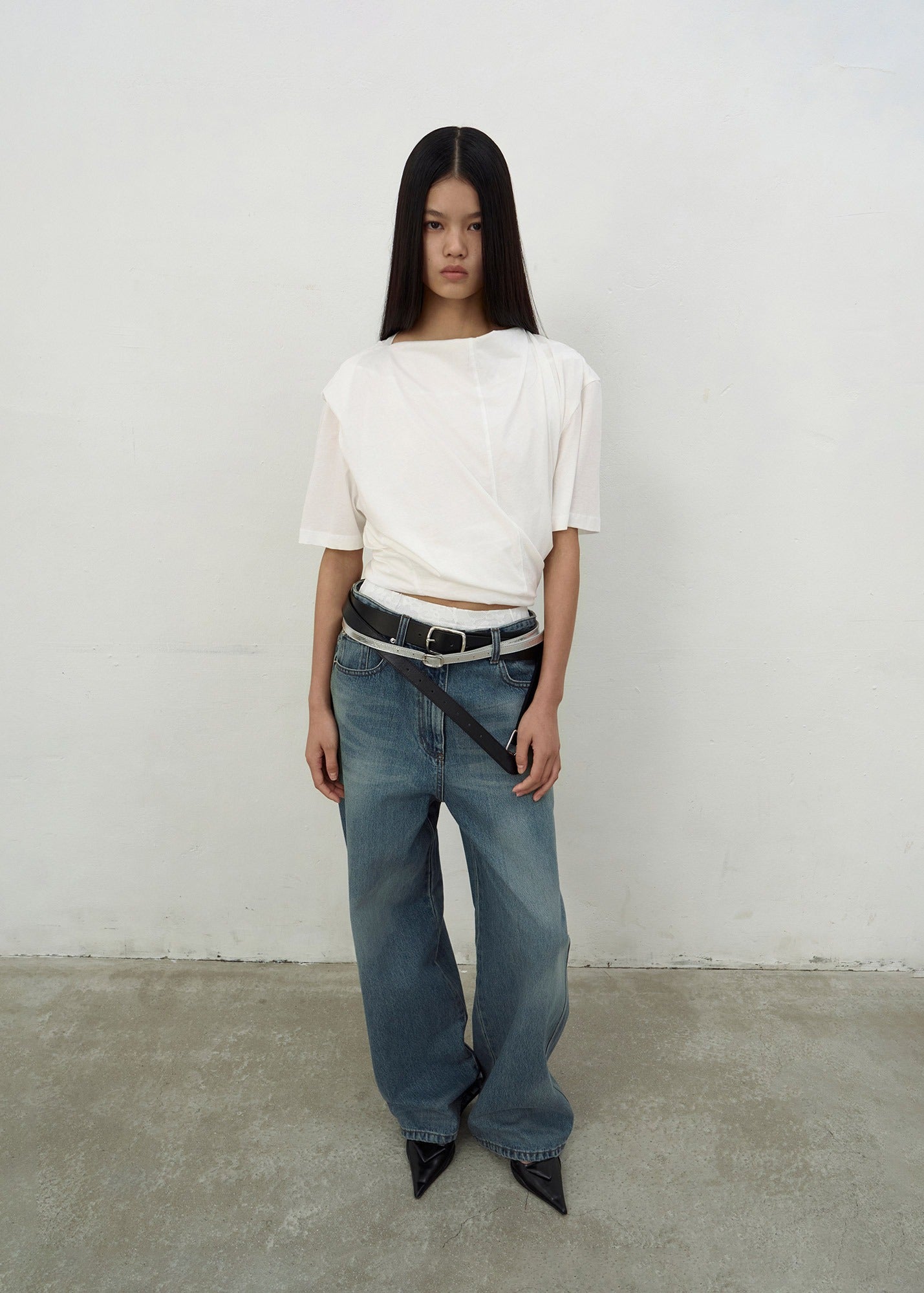 TWISTED CROPPED TOP (WHITE)