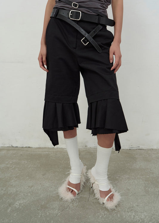 RUFFLE DETAIL BERMUDA SHORTS (BLACK)