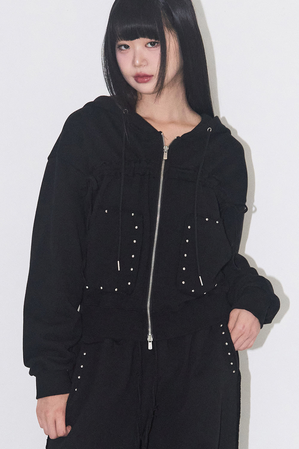 Frade String Hood Zip-Up Black