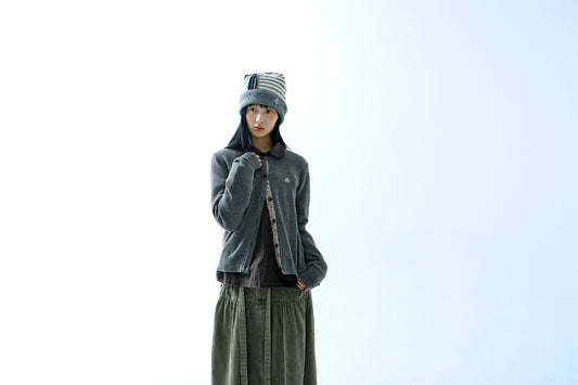 FLOWER PLACKET CARDIGAN GREY