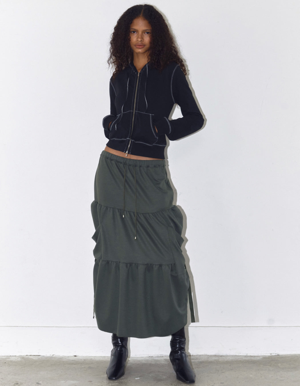 SHIRRING STRAP CARGO SKIRT / 2 Color
