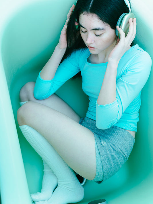 BACK CIRCLE CAPRI SLEEVES SKY BLUE