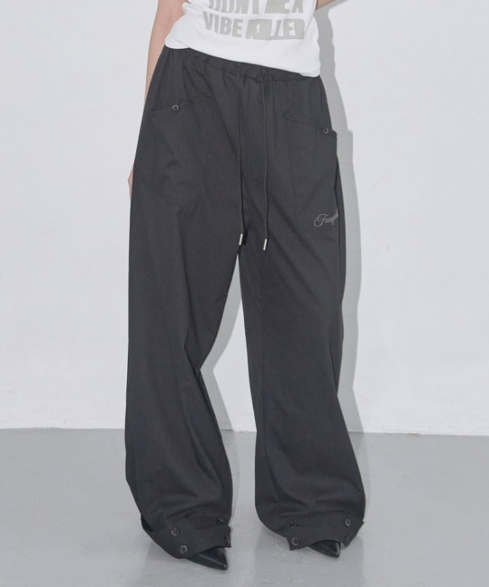 CLASSIC BUTTON BANDING SLACKS (BLACK)