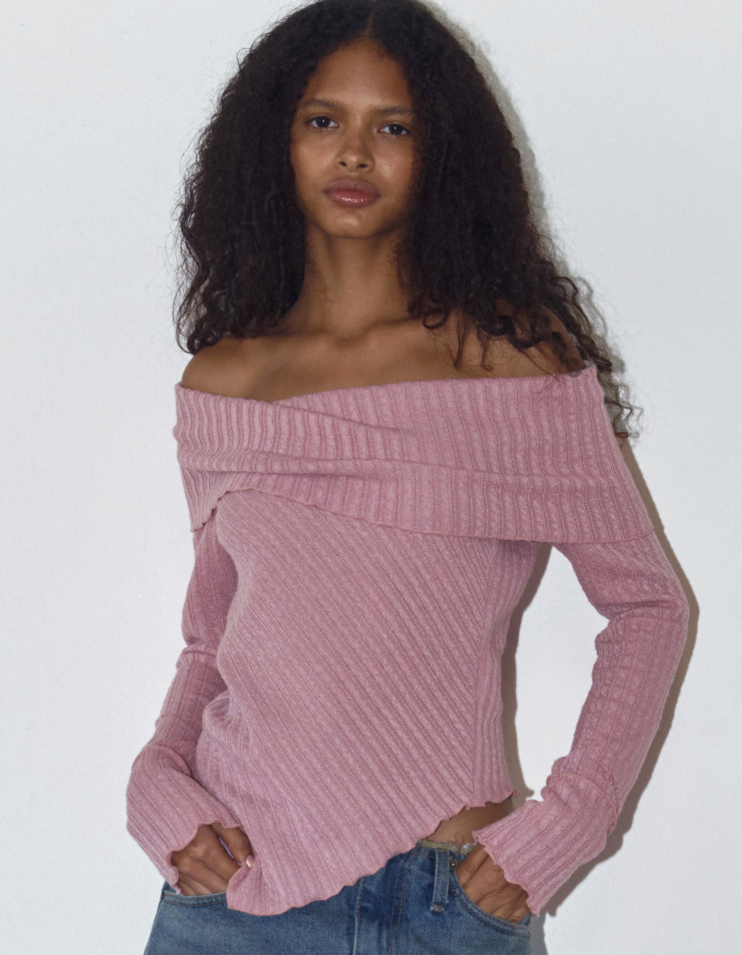 OFF-SHOULDER ASYMMETRIC SWEATER / 2 Color
