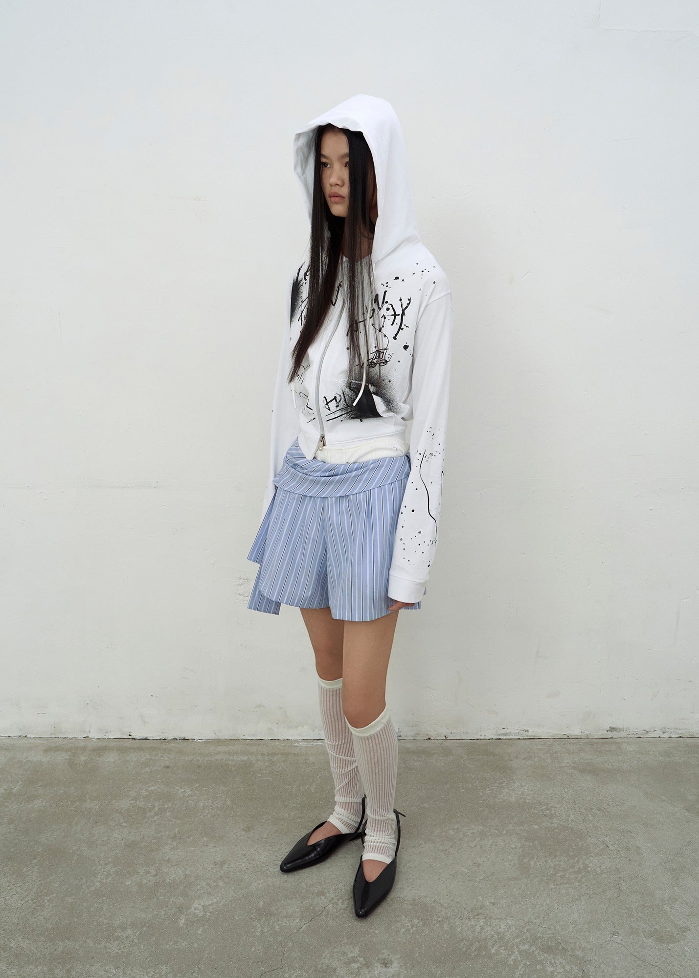 PRINTED HOODIE ZIP-UP (WHITE)