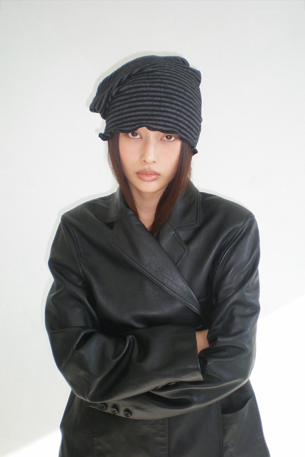 STRIPE BEANIE - GRAY