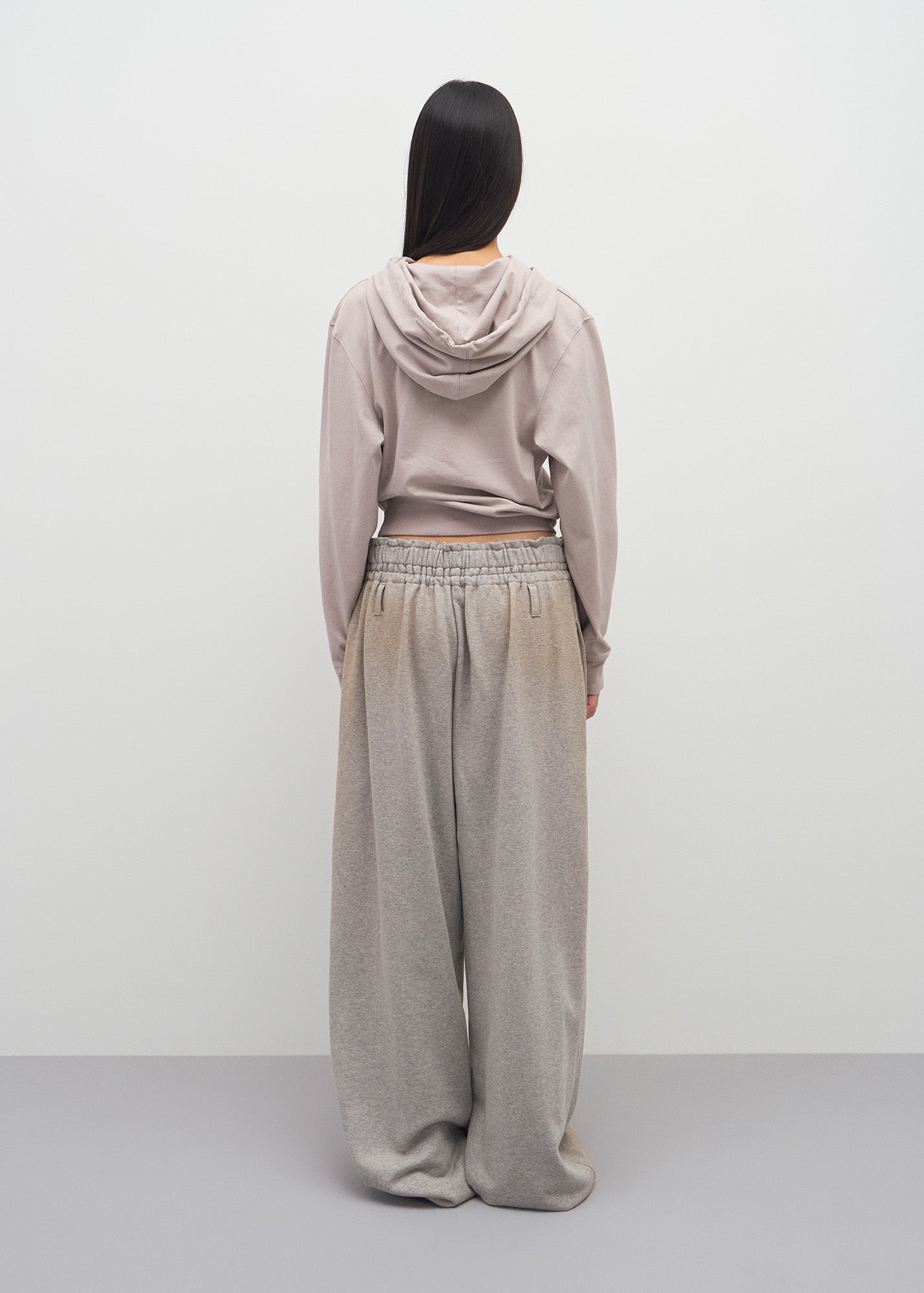 SPRAY WASHED PLEATS DETAIL TROUSERS / 2 Color