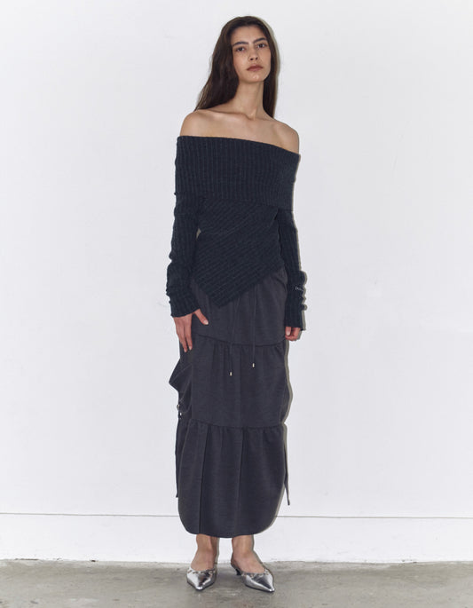 OFF-SHOULDER ASYMMETRIC SWEATER / 2 Color