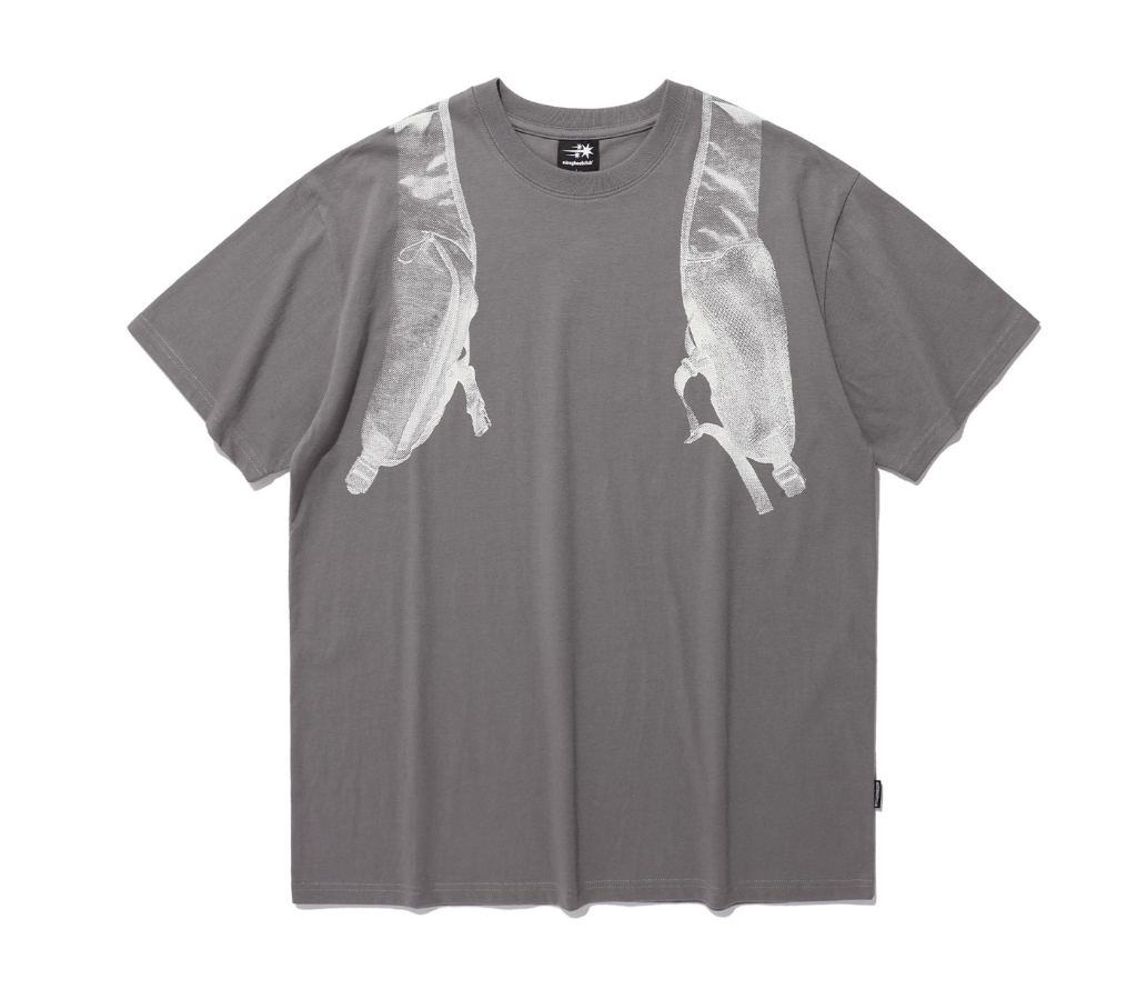 TRAVEL BACKPACK TEE / 2 Color