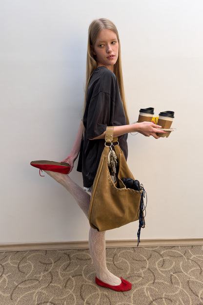 Medium Slash Hobo Bag / Suede beige