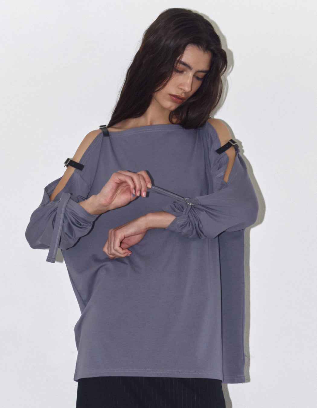 BUCKLE OFF-SHOULDER JERSEY TOP / 3 Color