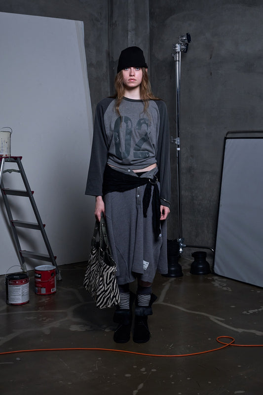 RAGLAN LONG SLEEVE T-SHIRT – GRAY