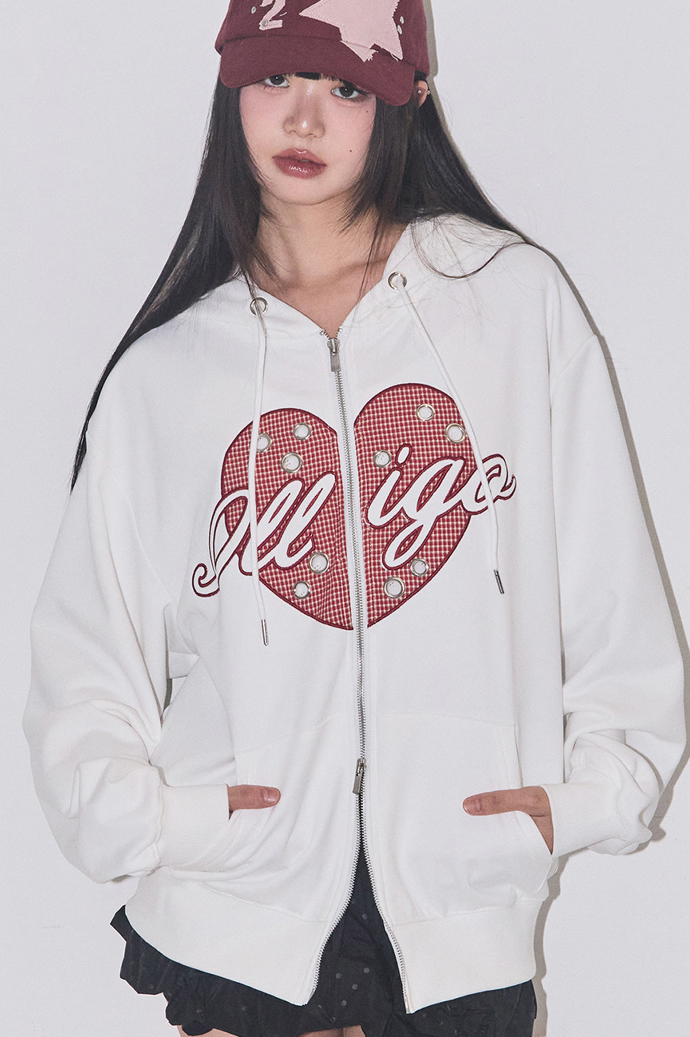 Check heart eyelet hooded zip-up / White