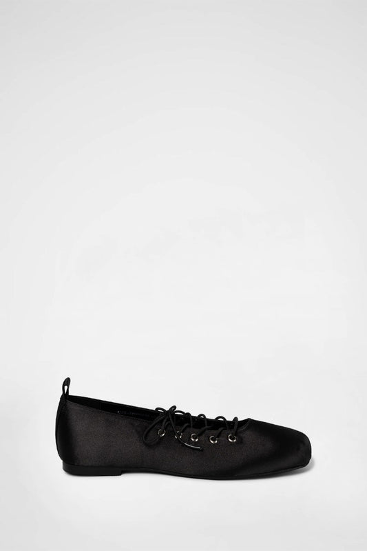 DOLPHIN LACE UP FLATS / BLACK