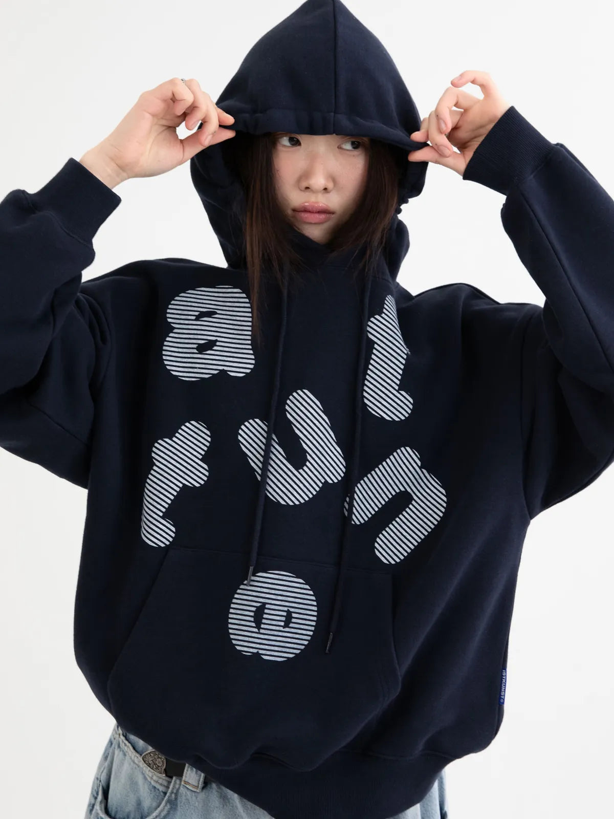 ATTUNE HOODIE / Navy