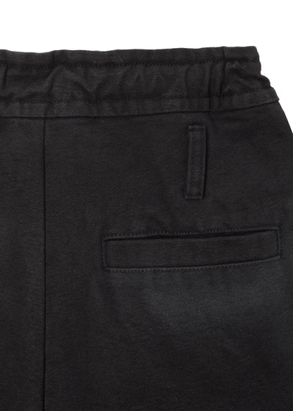 PLEATS DETAIL SHORTS (BLACK)