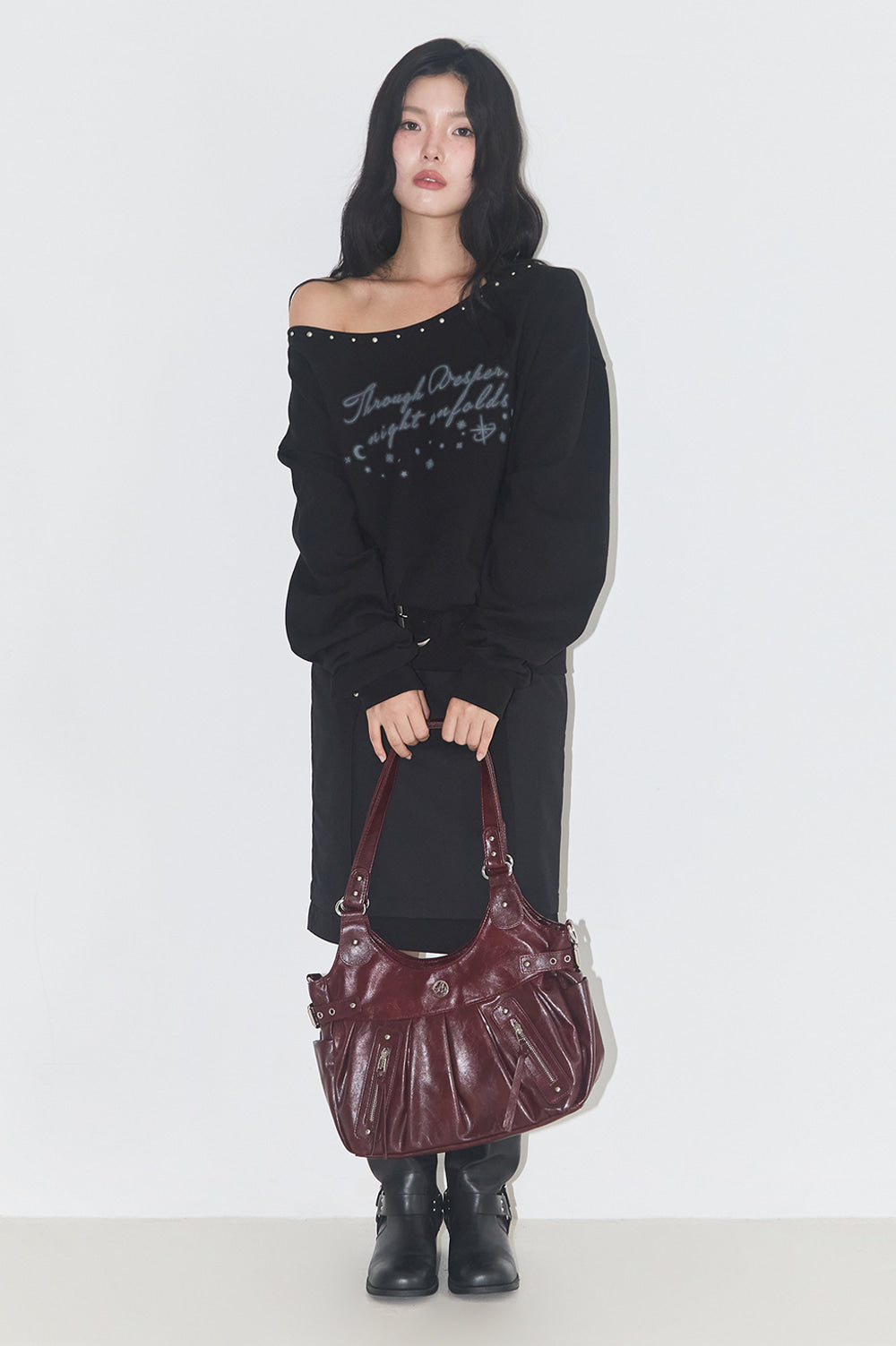 Amber Buckle Shoulder Back Burgundy