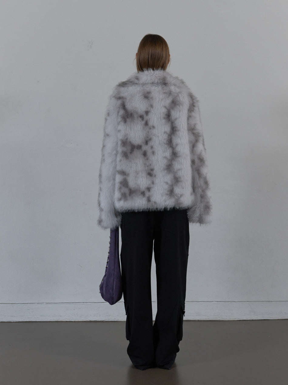 FAUX FUR JACKET / WHITE