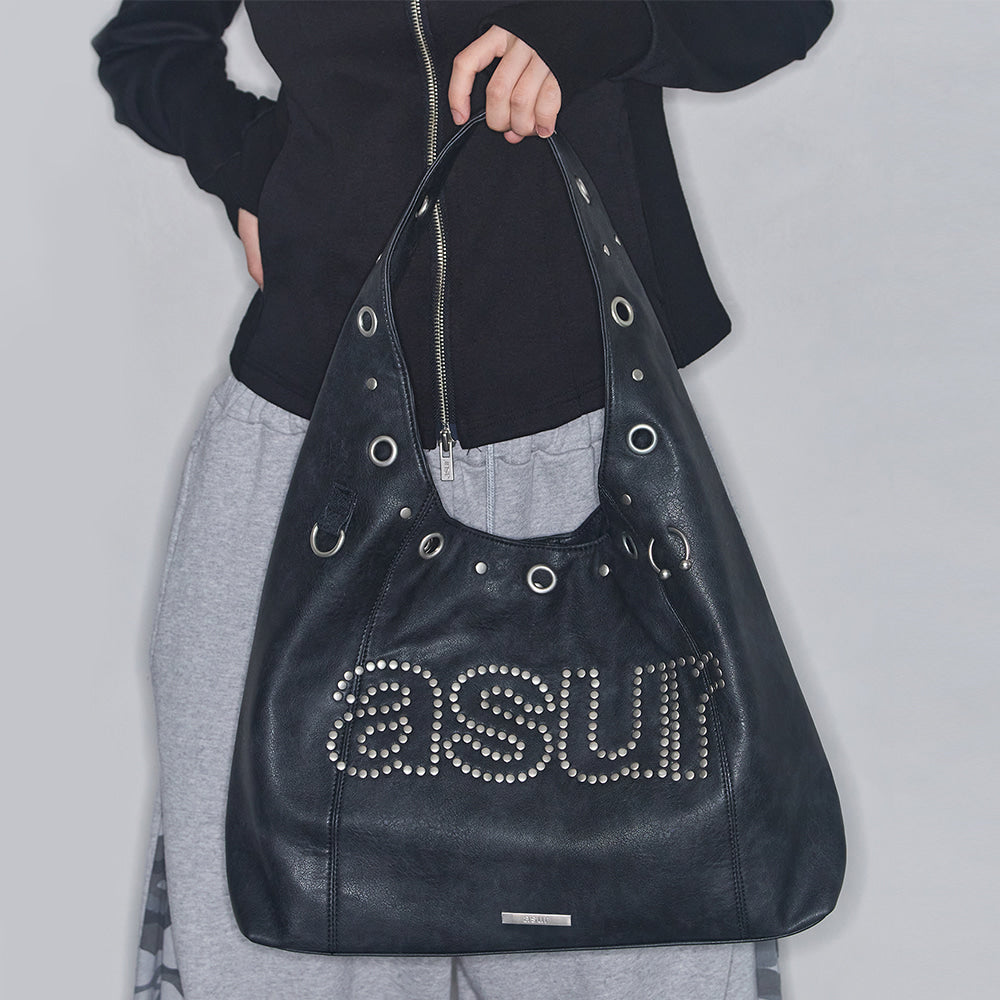Crash Eyelet Shoulder Bag / Black