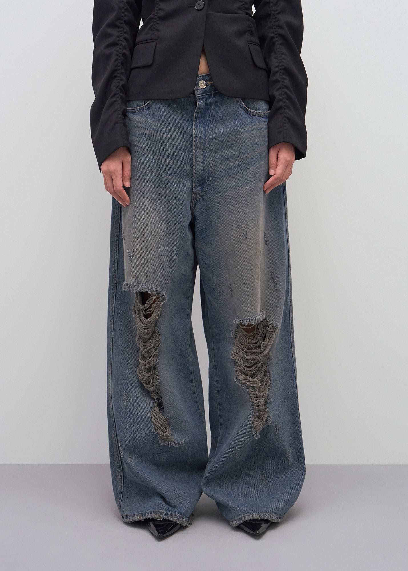 DISTRESSED WIDE-LEG DENIM (BLUE)