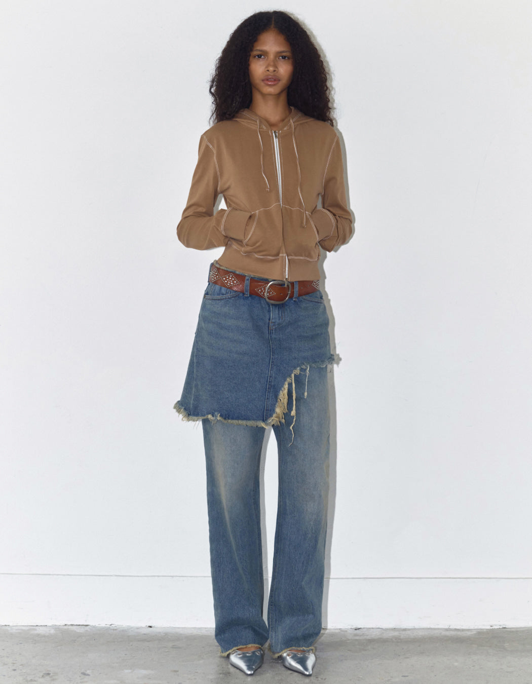 LAYERED SKIRT WITH FRAYED JEANS