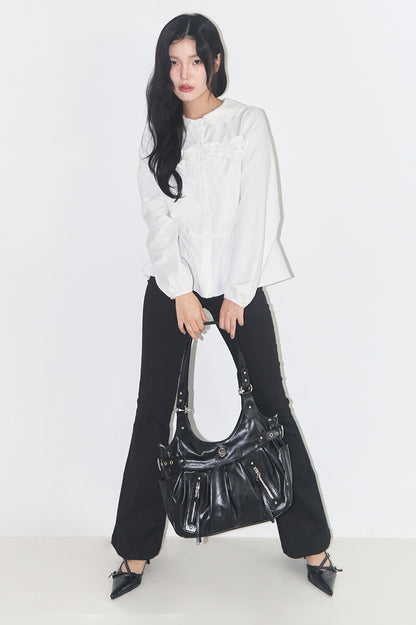 Amber Buckle Shoulder Back / Black