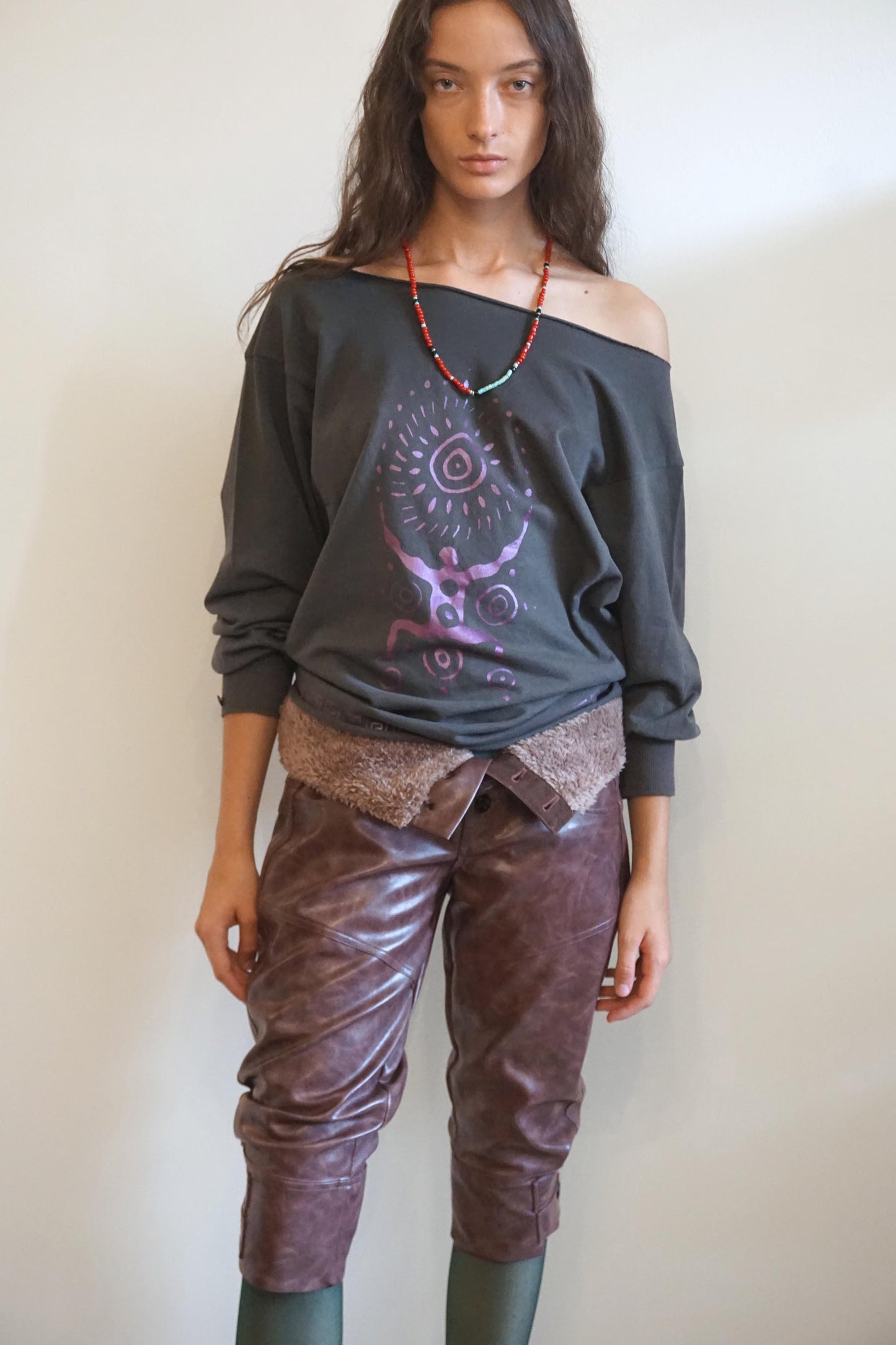 Boho Washed Off-Shoulder Tee Charcoal