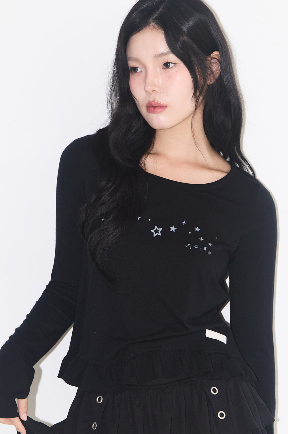 Basic Frill Long-Sleeved Black