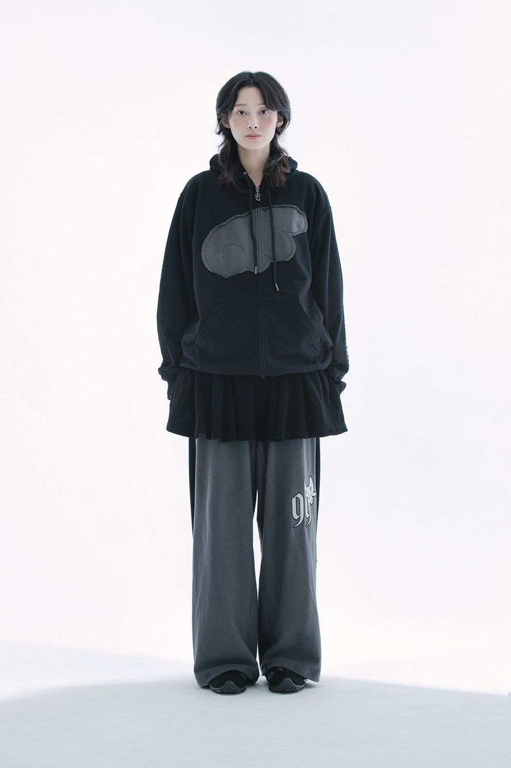 Angel wing hoodie zip-up (Black)