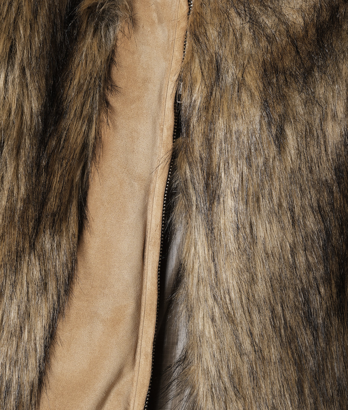 EP.6 02 FUR VEST