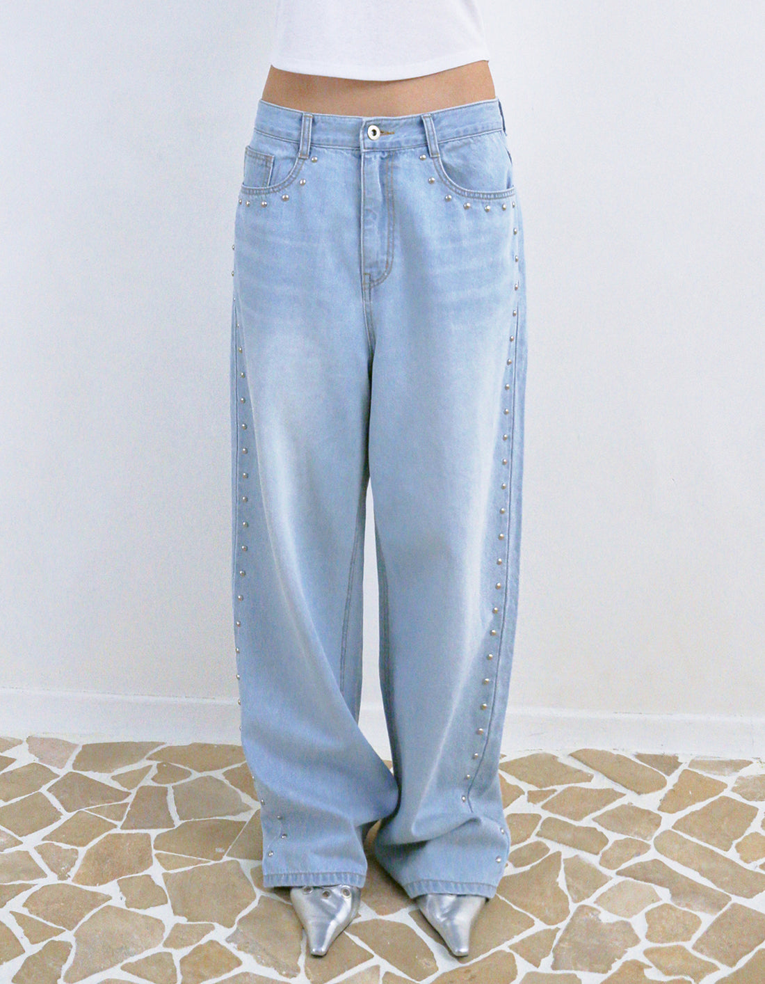 STUDDED WASHED JEANS / 2 Color