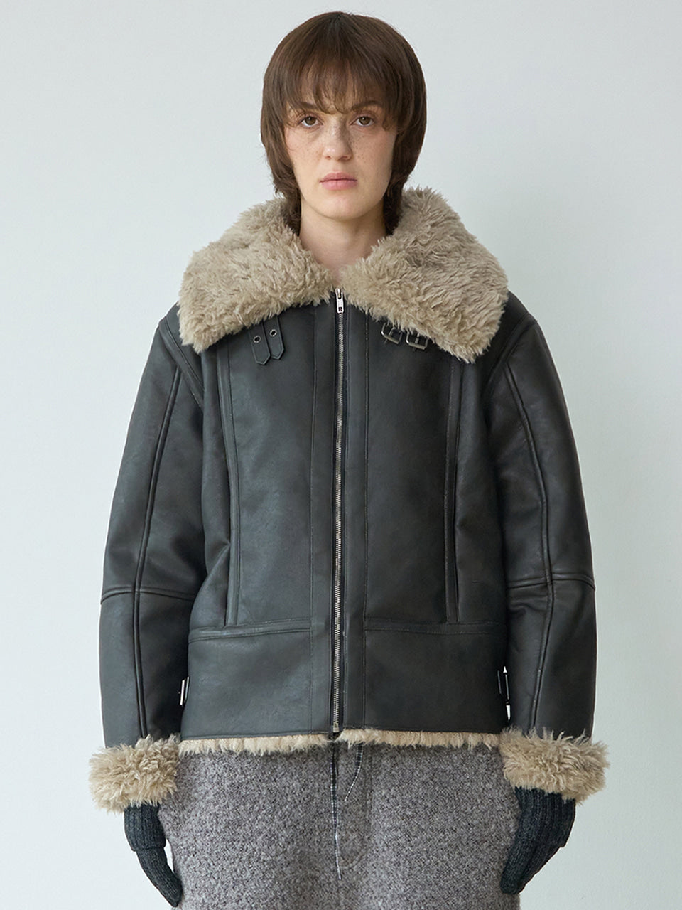 Fluffy Fur Shearling Jacket [Black]