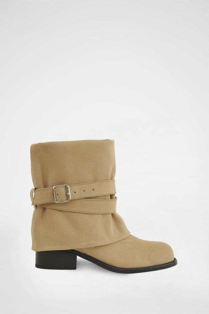 BELTED SLOUCHY BOOTS (MULTI-WAY) / BEIGE 