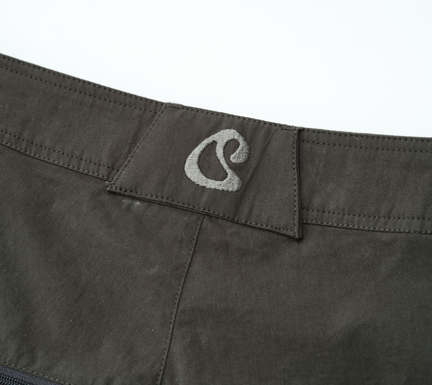 CURVE PINTUCK PANTS / 2 Color