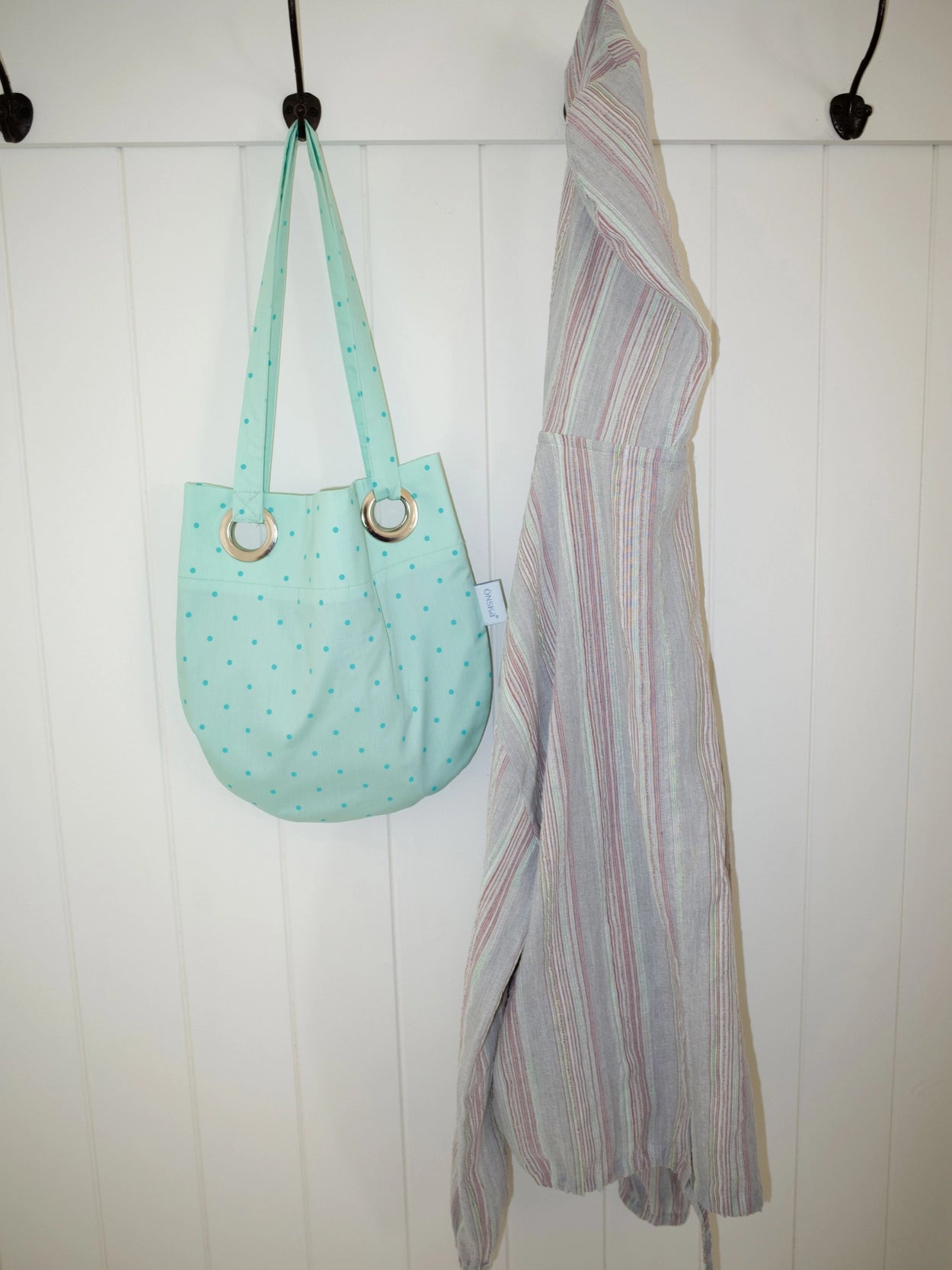 2-WAY ROUND BAG (DOT MINT) 