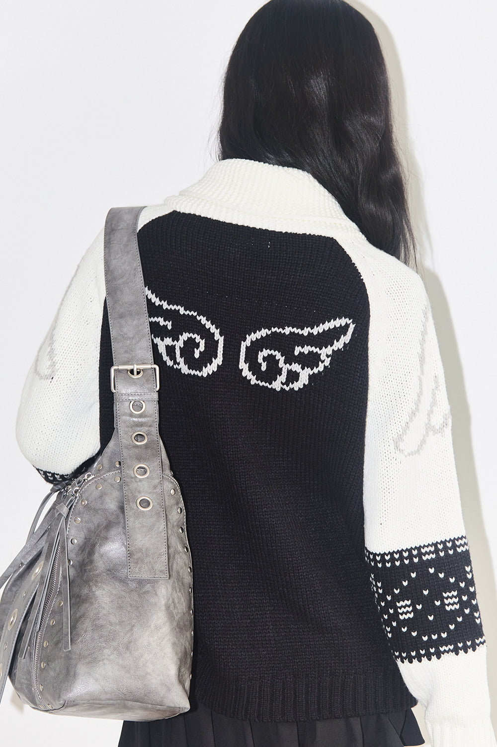 Angel-ring Cowichan Knitwear Zip-up Black